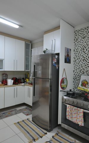 Casa à venda com 150m², 3 quartos e 2 vagasCozinha