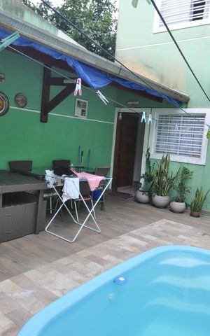 Casa à venda com 150m², 3 quartos e 2 vagasChurrasqueira
