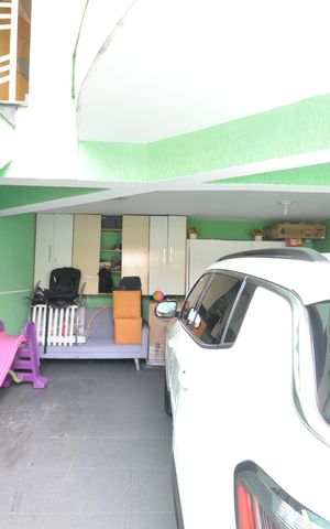 Casa à venda com 150m², 3 quartos e 2 vagasGaragem