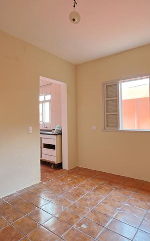Casa à venda com 200m², 3 quartos e 2 vagasEdícula - Sala