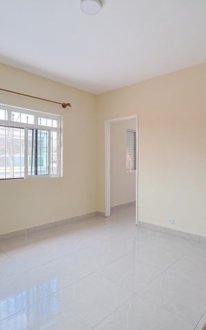 Casa à venda com 200m², 3 quartos e 2 vagasSala