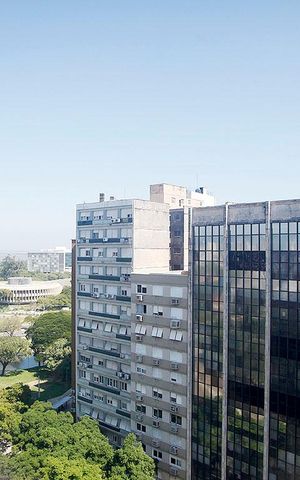 Apartamento à venda com 88m², 3 quartos e 2 vagasQuarto 2 Vista