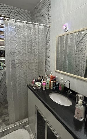 Casa à venda com 117m², 4 quartos e sem vagaBanheiro