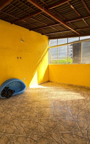 Casa à venda com 117m², 4 quartos e sem vagaTerraço