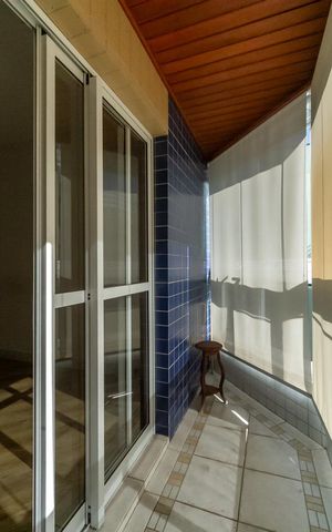 Apartamento à venda com 90m², 3 quartos e 2 vagas Apartamento à venda com 90m², 3 quartos e 2 vagasVaranda