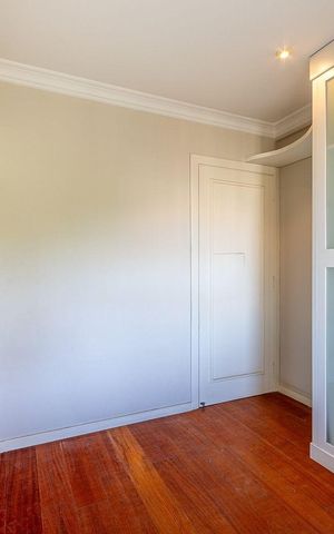 Apartamento para alugar com 275m², 4 quartos e 2 vagas Apartamento para alugar com 275m², 4 quartos e 2 vagasQuarto 4