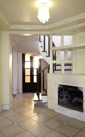 Casa à venda com 160m², 3 quartos e 2 vagasSala