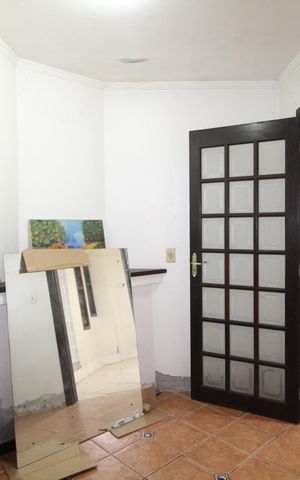 Casa à venda com 160m², 3 quartos e 2 vagasEscritório