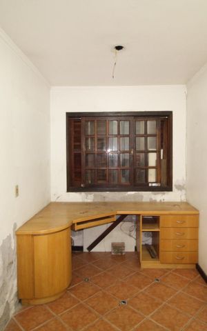 Casa à venda com 160m², 3 quartos e 2 vagasEscritório