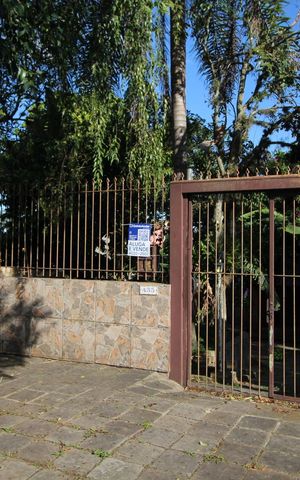 Casa à venda com 160m², 3 quartos e 2 vagasFachada