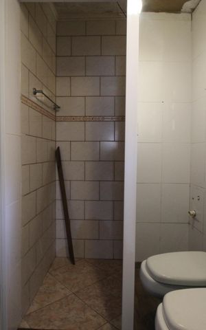 Casa à venda com 160m², 3 quartos e 2 vagasBanheiro 1