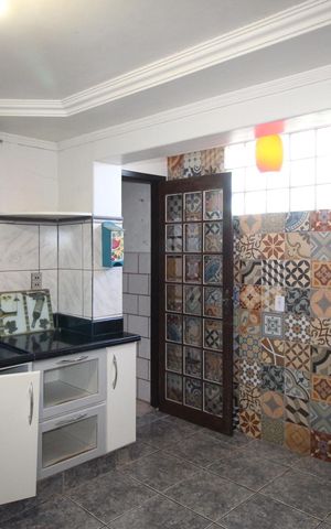 Casa à venda com 160m², 3 quartos e 2 vagasCozinha