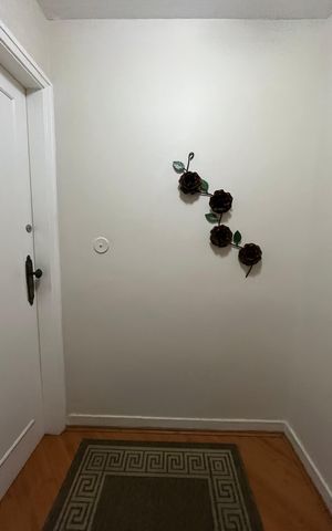 Apartamento para alugar com 100m², 3 quartos e 1 vaga Apartamento para alugar com 100m², 3 quartos e 1 vagaHall de entrada