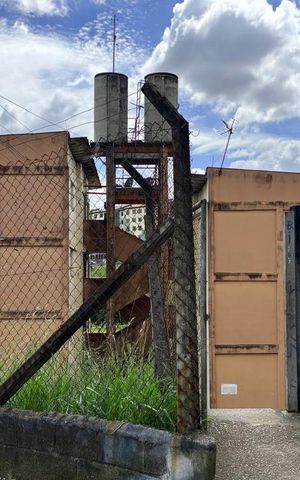 Apartamento à venda com 40m², 2 quartos e sem vagaFachada e acesso 
