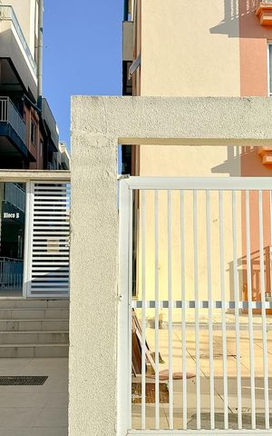Apartamento para alugar com 70m², 2 quartos e 1 vagaFachada