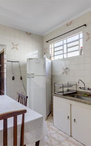 Casa à venda com 140m², 2 quartos e 4 vagas