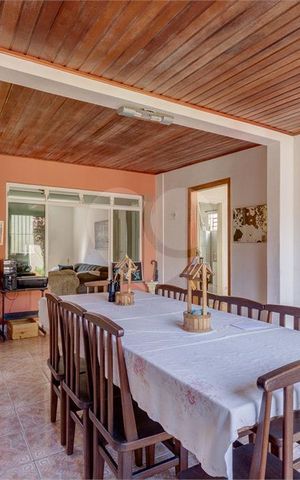 Casa à venda com 140m², 2 quartos e 4 vagas