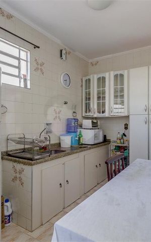 Casa à venda com 140m², 2 quartos e 4 vagas