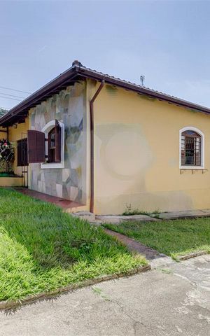 Casa à venda com 140m², 2 quartos e 4 vagas