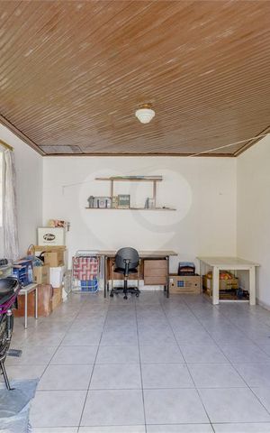 Casa à venda com 140m², 2 quartos e 4 vagas