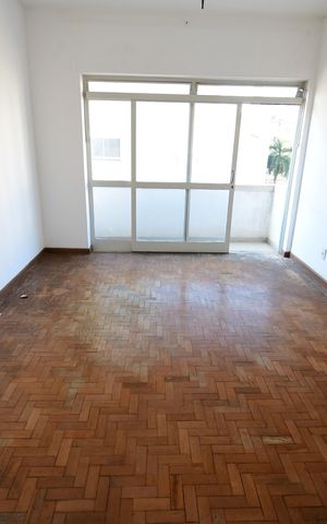 Apartamento à venda com 75m², 2 quartos e sem vagaSala