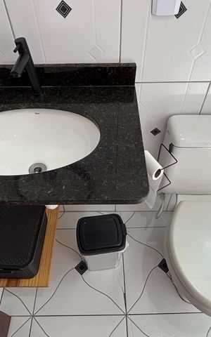 Apartamento à venda com 56m², 2 quartos e 1 vaga Apartamento à venda com 56m², 2 quartos e 1 vagaBanheiro