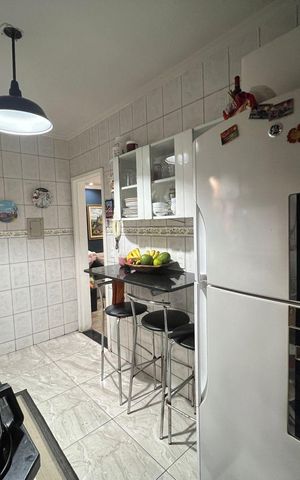 Casa à venda com 88m², 3 quartos e 1 vaga Casa à venda com 88m², 3 quartos e 1 vagaCozinha