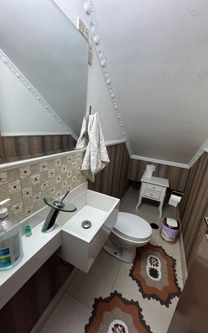 Casa à venda com 125m², 3 quartos e 2 vagas Casa à venda com 125m², 3 quartos e 2 vagasLavabo