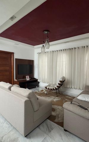 Casa à venda com 125m², 3 quartos e 2 vagas Casa à venda com 125m², 3 quartos e 2 vagasSala
