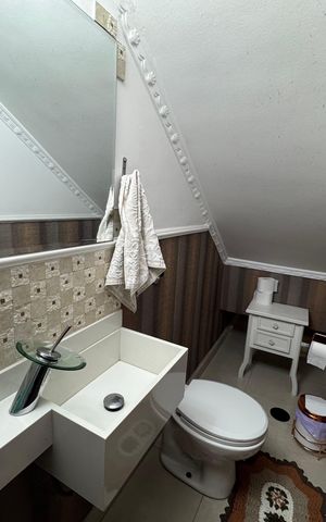 Casa à venda com 125m², 3 quartos e 2 vagas Casa à venda com 125m², 3 quartos e 2 vagasLavabo