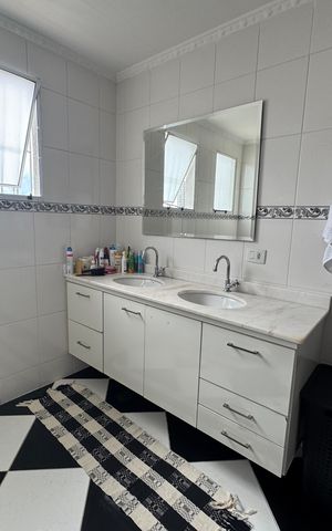 Casa à venda com 125m², 3 quartos e 2 vagas