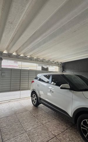 Casa à venda com 125m², 3 quartos e 2 vagas Casa à venda com 125m², 3 quartos e 2 vagasGaragem