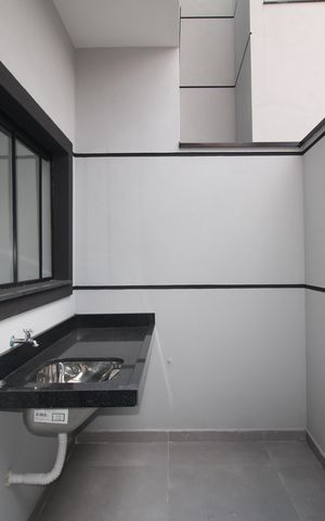 Casa à venda com 123m², 3 quartos e 2 vagasÁrea de Serviço