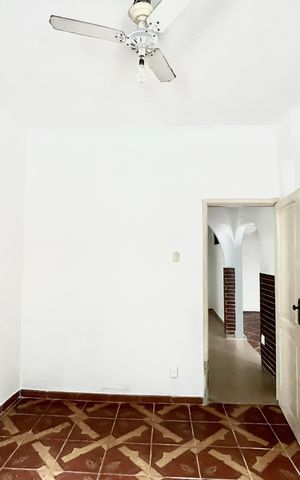 Casa à venda com 269m², 4 quartos e sem vaga Casa à venda com 269m², 4 quartos e sem vagaQuarto 1