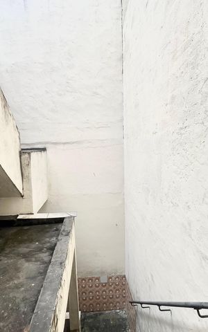 Casa à venda com 269m², 4 quartos e sem vaga