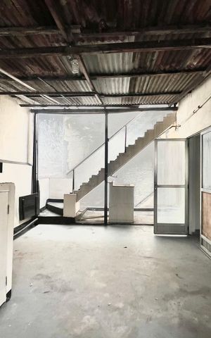 Casa à venda com 269m², 4 quartos e sem vaga