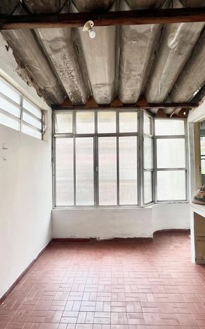 Casa à venda com 269m², 4 quartos e sem vaga