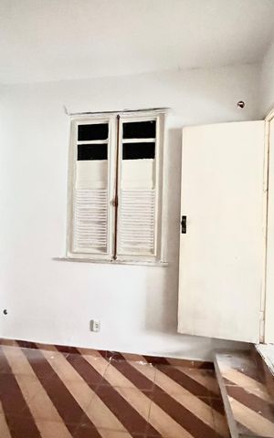 Casa à venda com 269m², 4 quartos e sem vaga