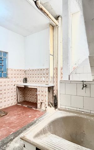 Casa à venda com 269m², 4 quartos e sem vaga