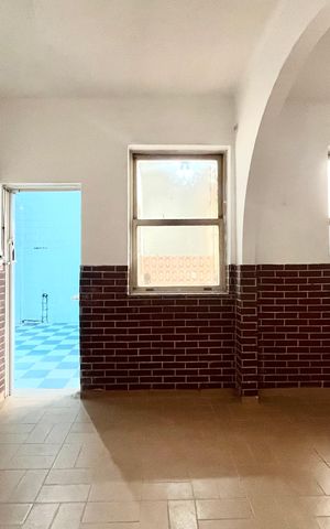 Casa à venda com 269m², 4 quartos e sem vaga Casa à venda com 269m², 4 quartos e sem vagaSala
