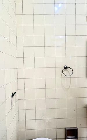 Casa à venda com 269m², 4 quartos e sem vaga