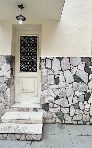 Casa à venda com 269m², 4 quartos e sem vaga