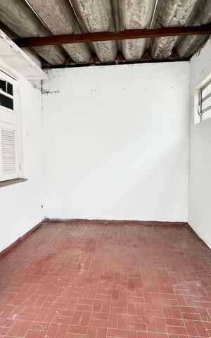 Casa à venda com 269m², 4 quartos e sem vaga