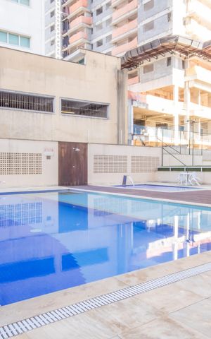 Apartamento à venda com 84m², 2 quartos e 2 vagas Apartamento à venda com 84m², 2 quartos e 2 vagasÁrea comum - Piscina