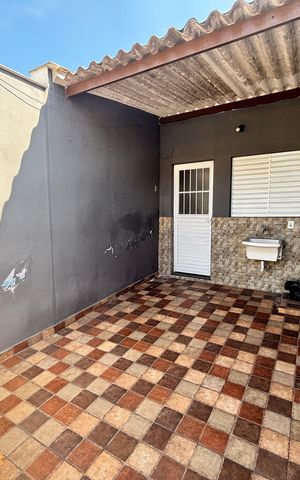 Casa para alugar com 40m², 1 quarto e 1 vaga Casa para alugar com 40m², 1 quarto e 1 vagaQuintal