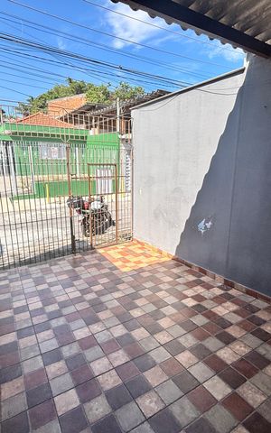 Casa para alugar com 40m², 1 quarto e 1 vaga Casa para alugar com 40m², 1 quarto e 1 vagaQuintal