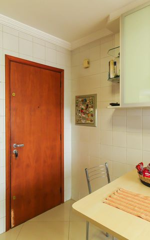 Apartamento à venda com 107m², 3 quartos e 2 vagasCozinha