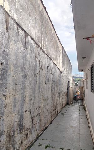 Casa à venda com 40m², 2 quartos e 1 vaga