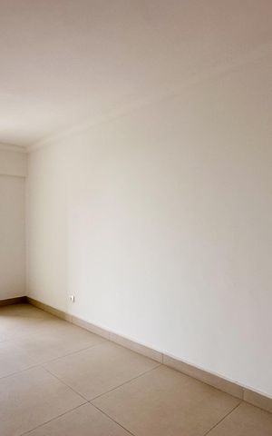 Apartamento à venda com 69m², 2 quartos e 2 vagas Apartamento à venda com 69m², 2 quartos e 2 vagasSala
