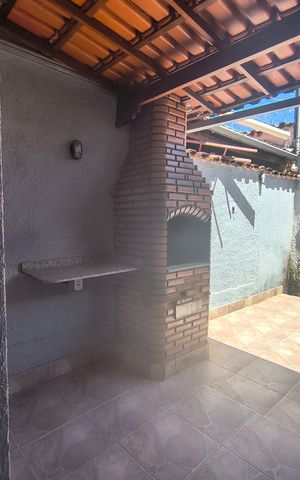 Casa à venda com 160m², 2 quartos e 1 vaga Casa à venda com 160m², 2 quartos e 1 vagaÁrea externa